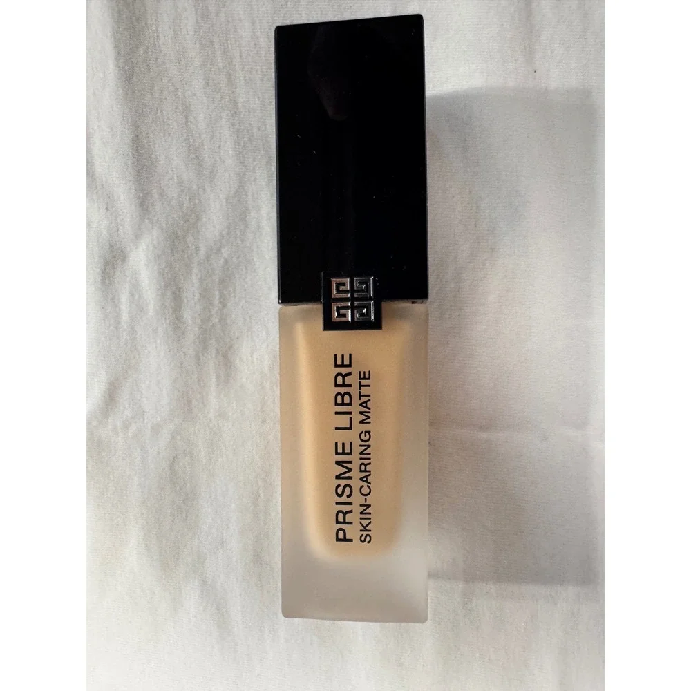 Givenchy Prisme‎ Libre Skin-Caring Matte Foundation 1-W105 1oz 30ml New